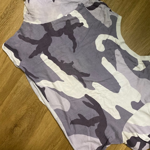 Nike camo crop tee - Picture 3 of 4